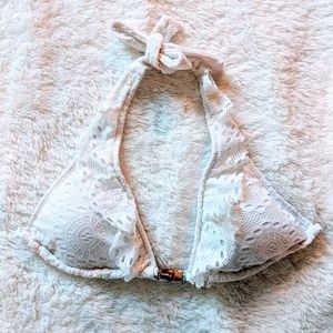 LAUNDRY BY SHELLI SEGAL Lace Ruffle Bikini Top